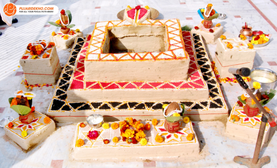 pandit ji in gaur city