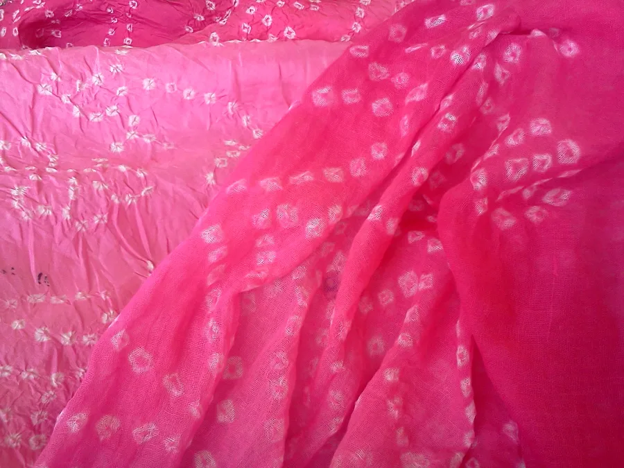 Red Chunri Cloth